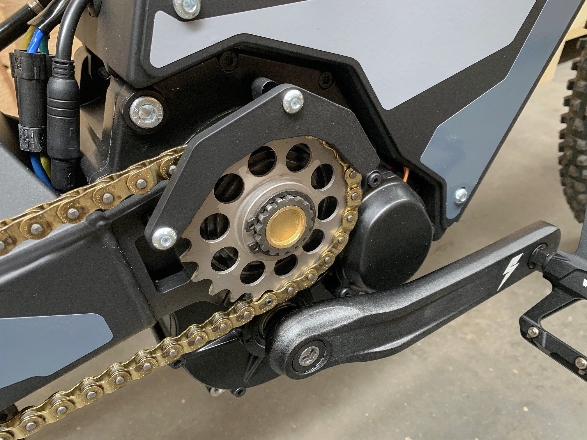 B-52R Chain guard